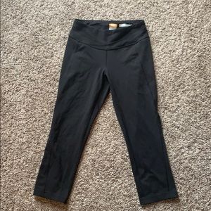 Cropped black leggings